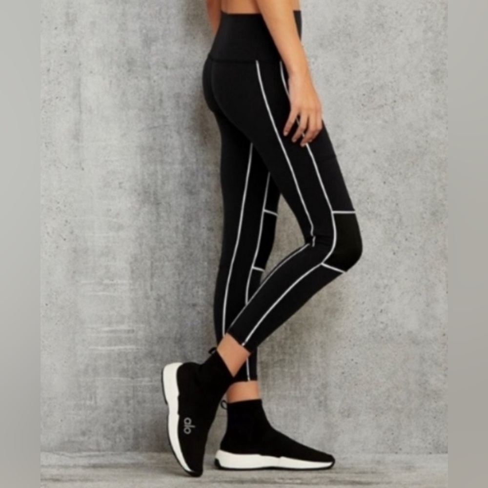 ALO Yoga Black and White Leggings